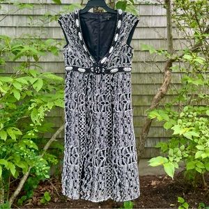 Nanette Lapore Black & White Sleeveless Dress Lined With Beaded Edges. Size 6